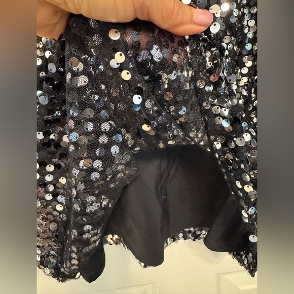 Banana Republic sequins shift Dress - Picture 3 of 4